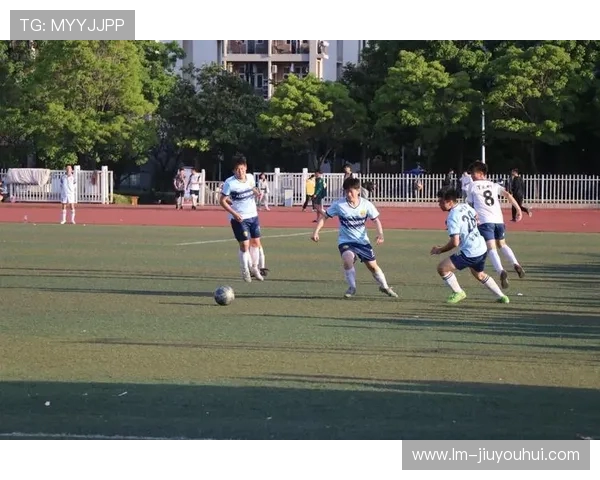 大同足球赛精彩纷呈 各路豪强争锋激烈争夺冠军荣耀